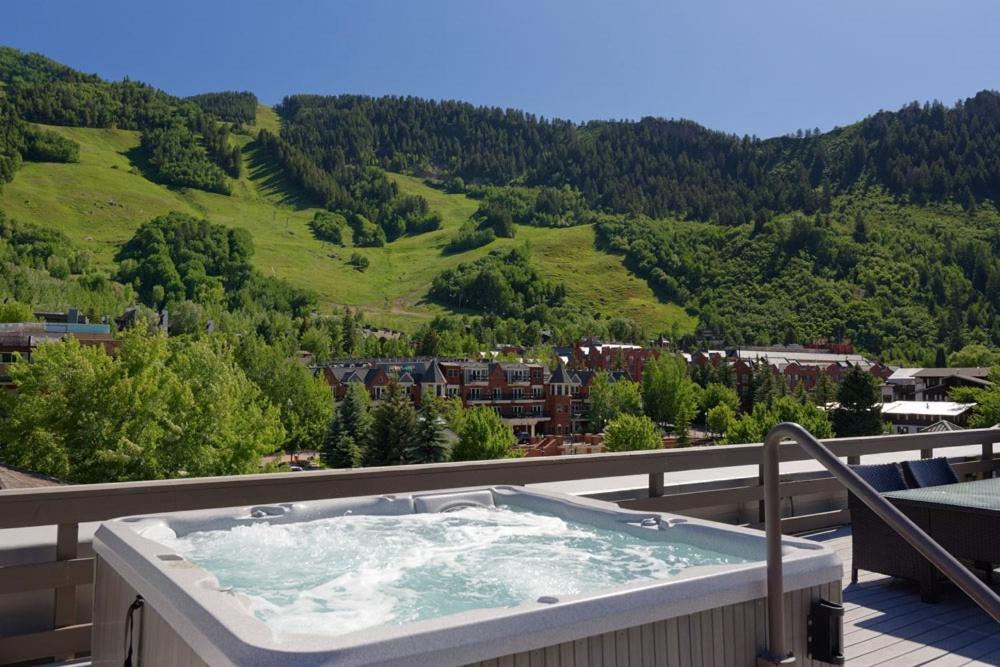 Independence Square Unit 313, Downtown Hotel Room In Aspen With Rooftop Hot Tub Dış mekan fotoğraf